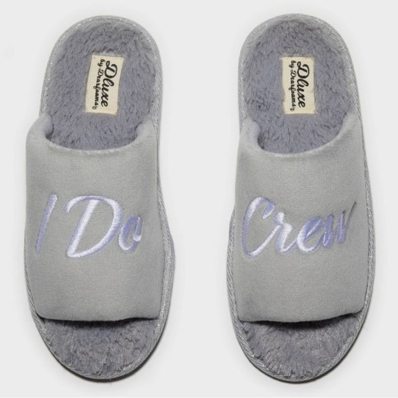 NWT DearfoamsI Do Crew Wedding Slipper Gray with White Embroidered Letters Large - Picture 3 of 7